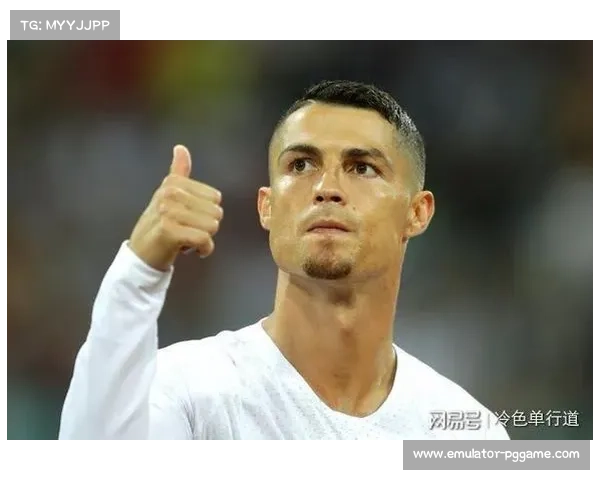 皇马俱乐部为传奇前锋举行雕像揭幕仪式